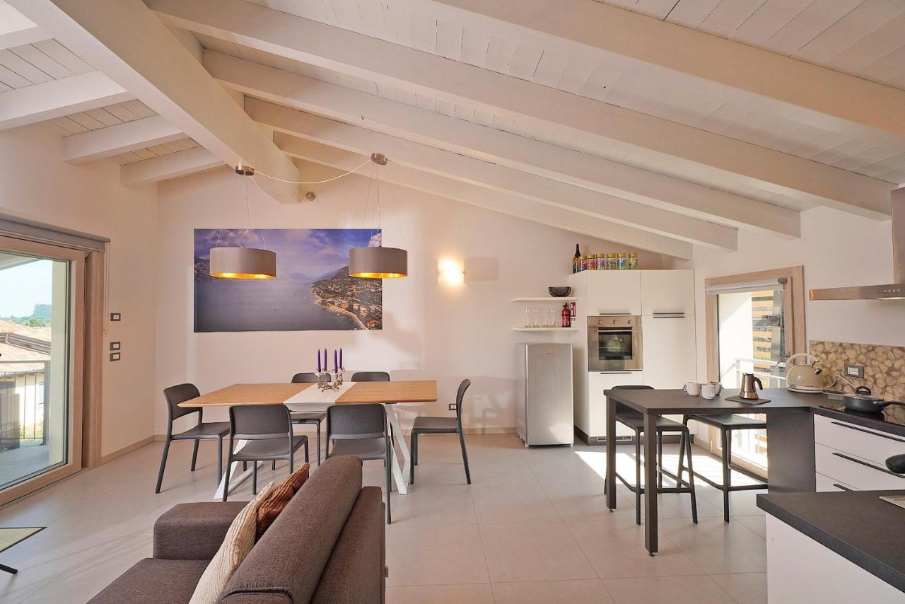 Gardaliva 5 Apartman Manerba del Garda Kültér fotó